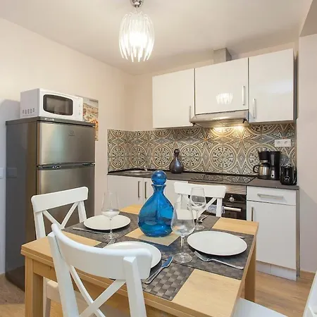 Διαμέρισμα Principe Real 2 Bedrooms 2 Bathrooms, Air-con, Wi-fi, 1st Floor