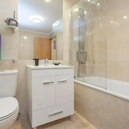 Principe Real 2 Bedrooms 2 Bathrooms, Air-con, Wi-fi, 1st Floor * Lisbona